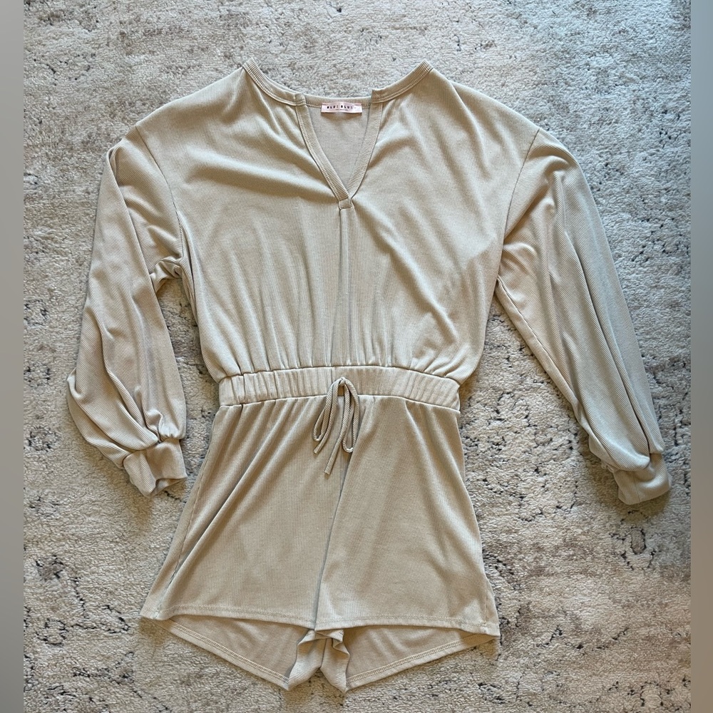 Cream romper
